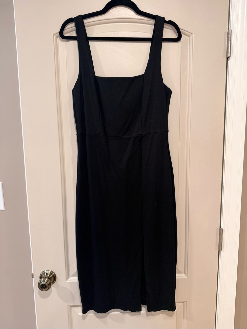Lulu's Sleek Black Square-Neck Midi Dress